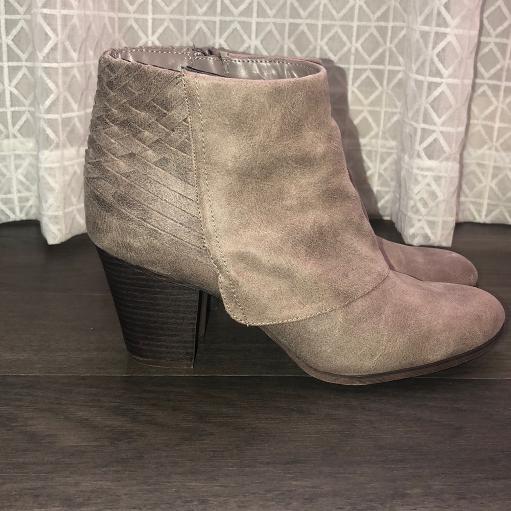 LIKE NEW Booties